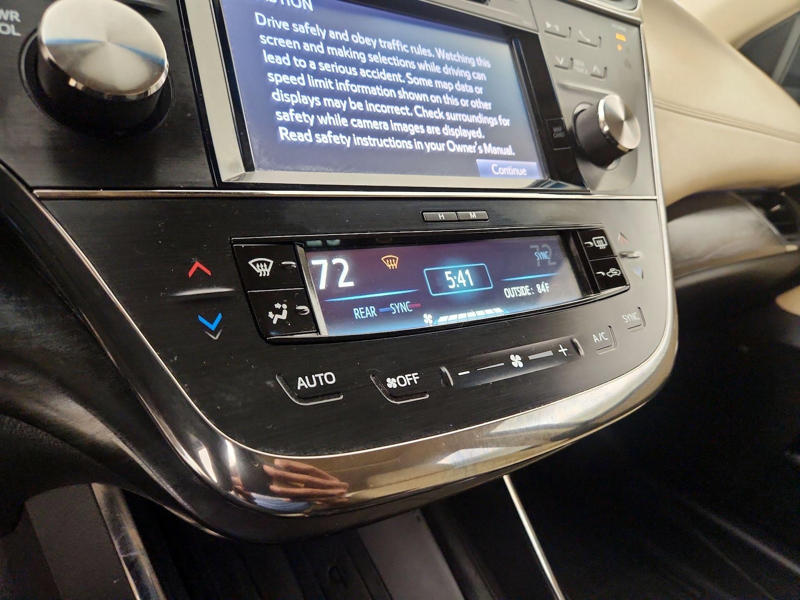 2016 Toyota Avalon Limited - Photo 15
