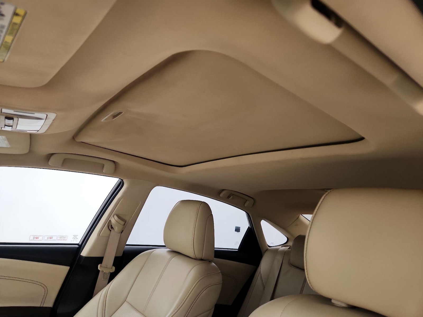 2016 Toyota Avalon Limited - Photo 17