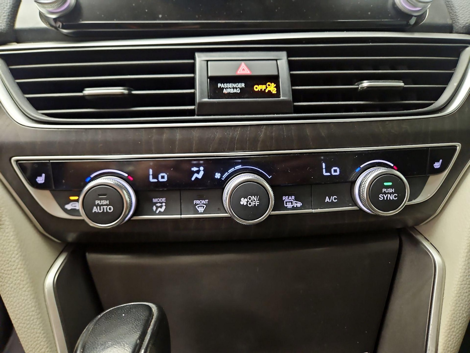 2019 Honda Accord EX-L - Photo 17