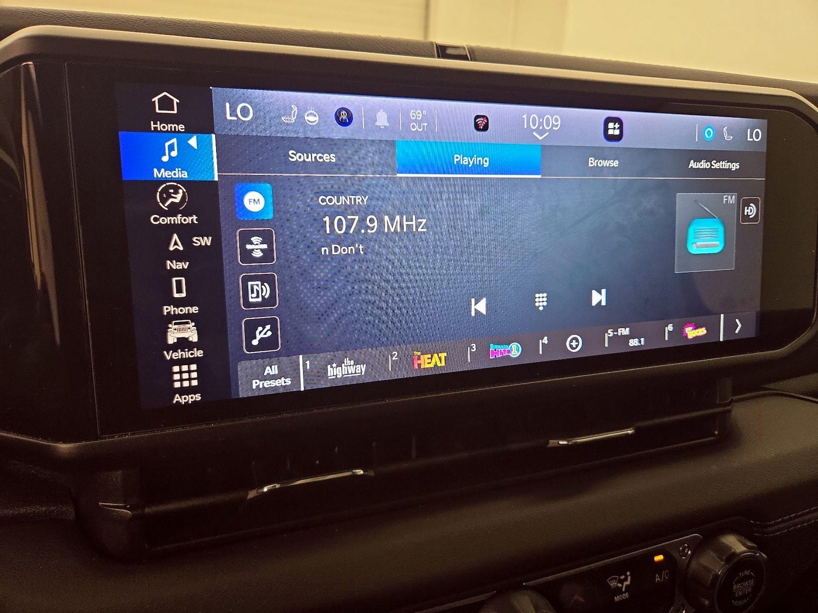 2024 Jeep Wrangler 4-Door Rubicon X - Photo 17