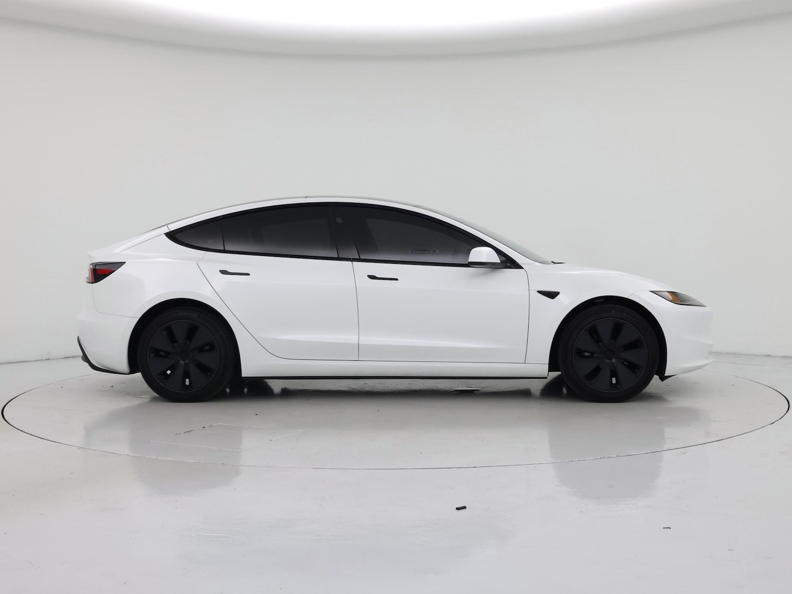 2025 Tesla Model 3 Long Range - Photo 8