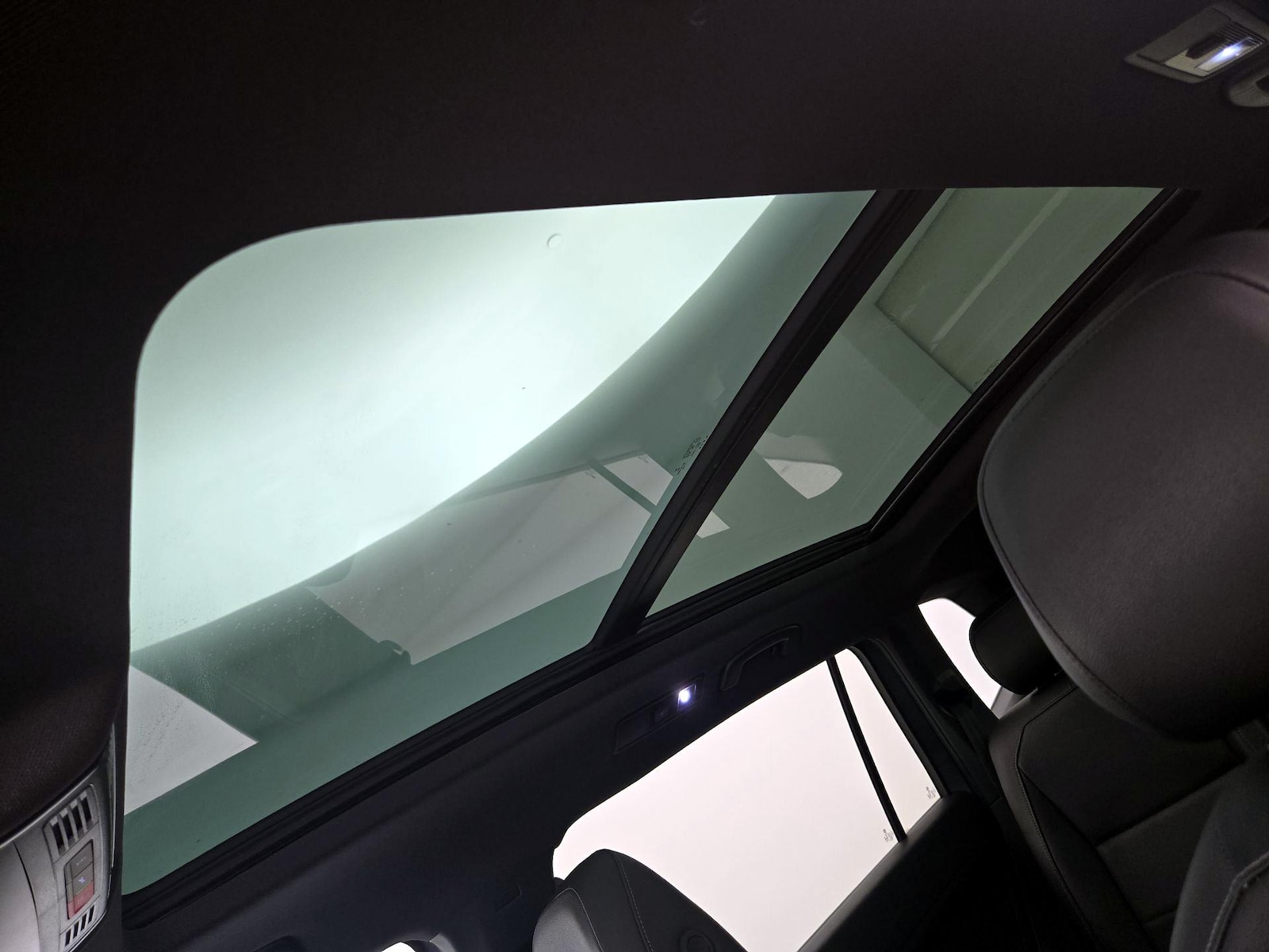 2020 Volkswagen Tiguan SE R-LINE BLACK - Photo 20