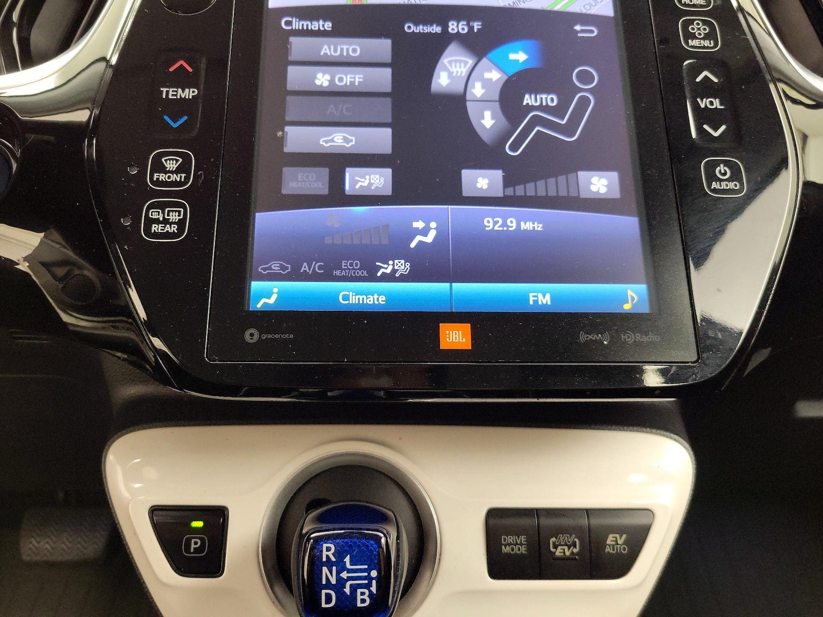 2017 Toyota Prius Prime Advanced - Photo 18