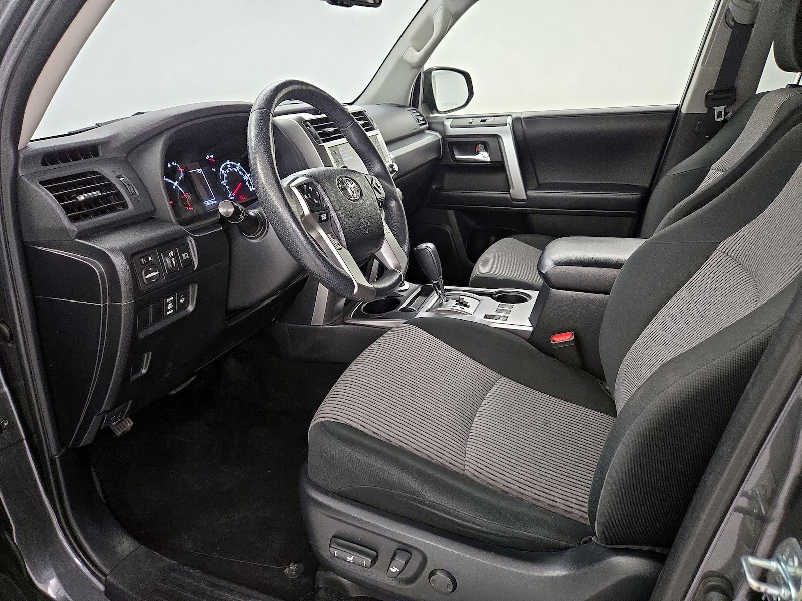 Power Seat(s) & Side Airbags