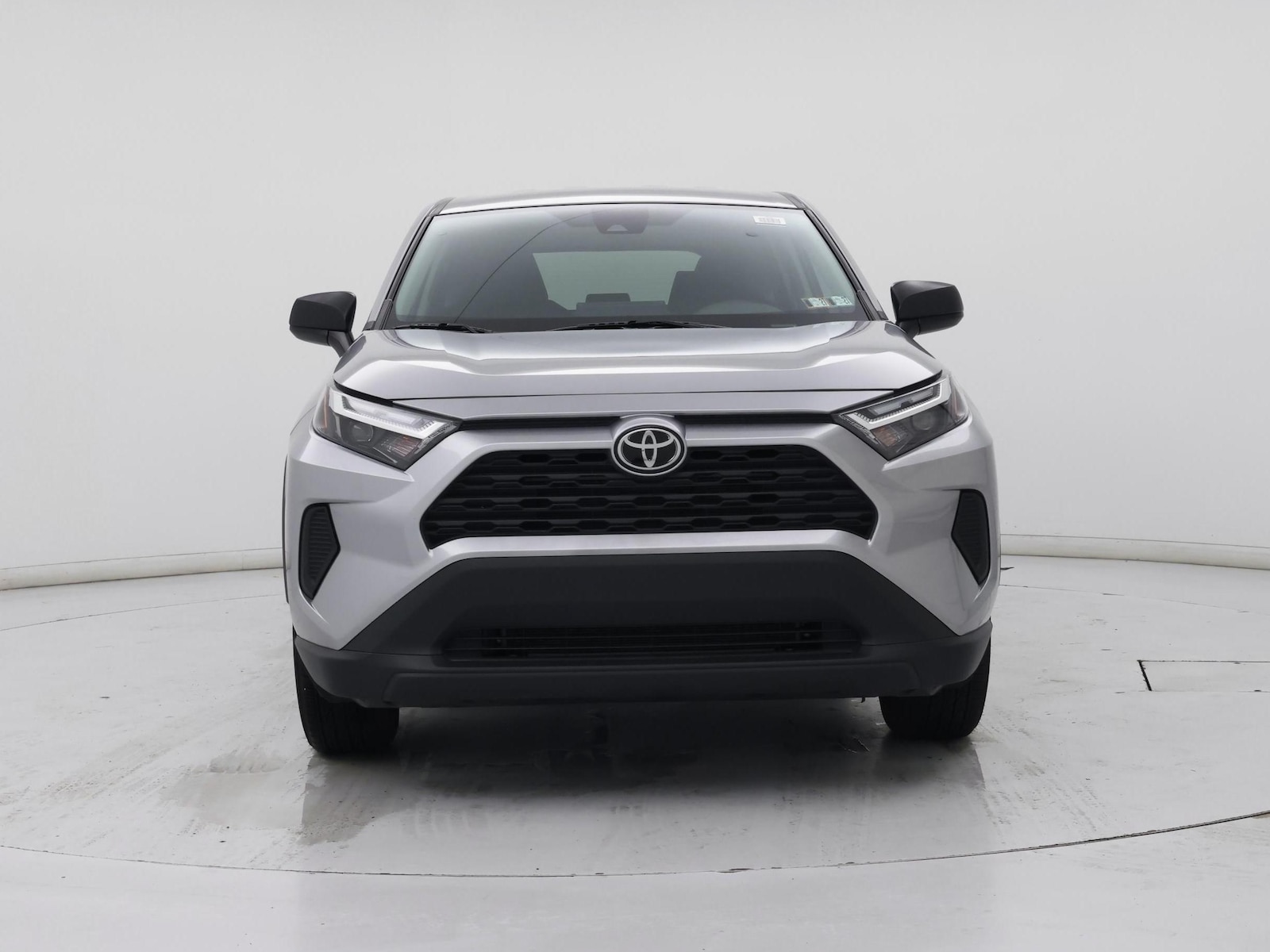 2025 Toyota RAV4 LE - Photo 6