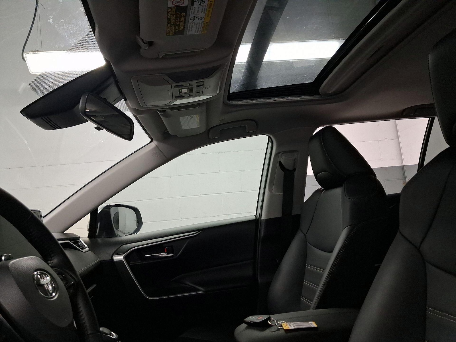 2025 Toyota RAV4 XLE Premium - Photo 11