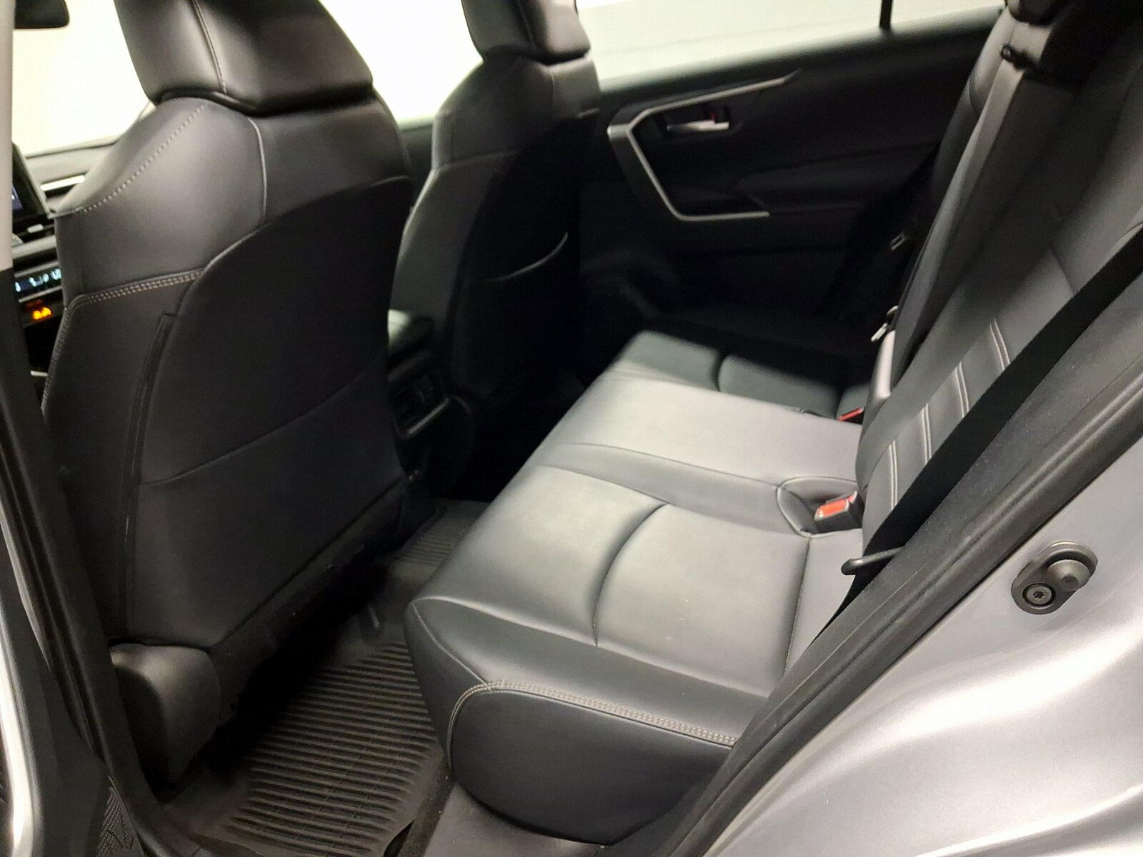 2025 Toyota RAV4 XLE Premium - Photo 12