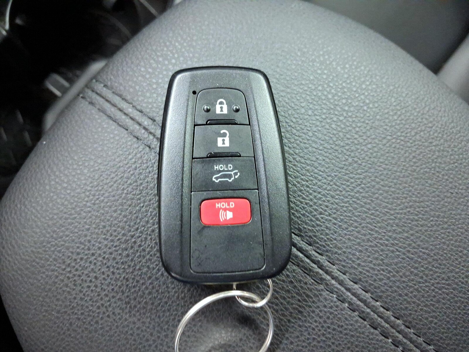 2025 Toyota RAV4 XLE Premium - Photo 15