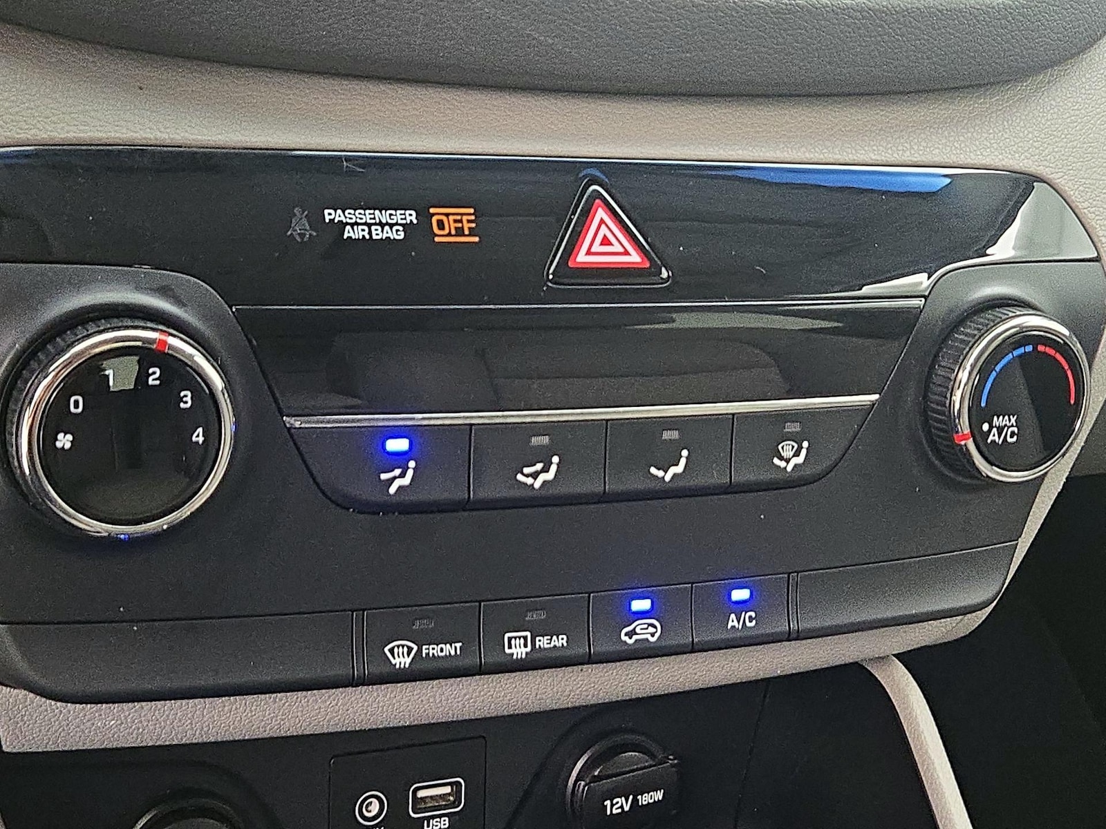 2018 Hyundai Tucson SE - Photo 17