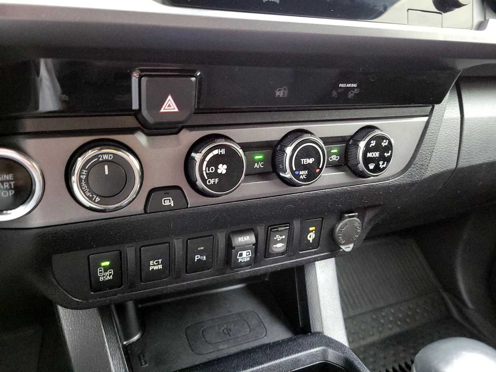 2018 Toyota Tacoma TRD Off Road - Photo 17