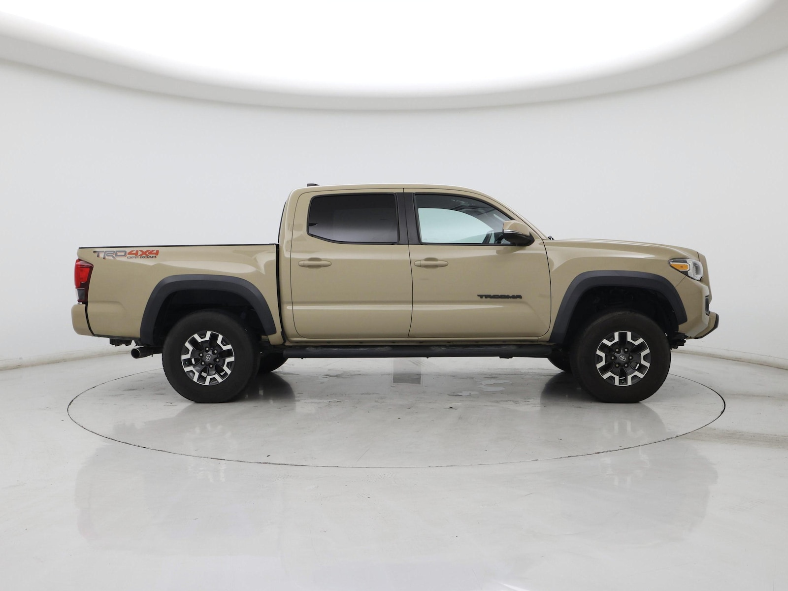 2018 Toyota Tacoma TRD Off Road - Photo 8
