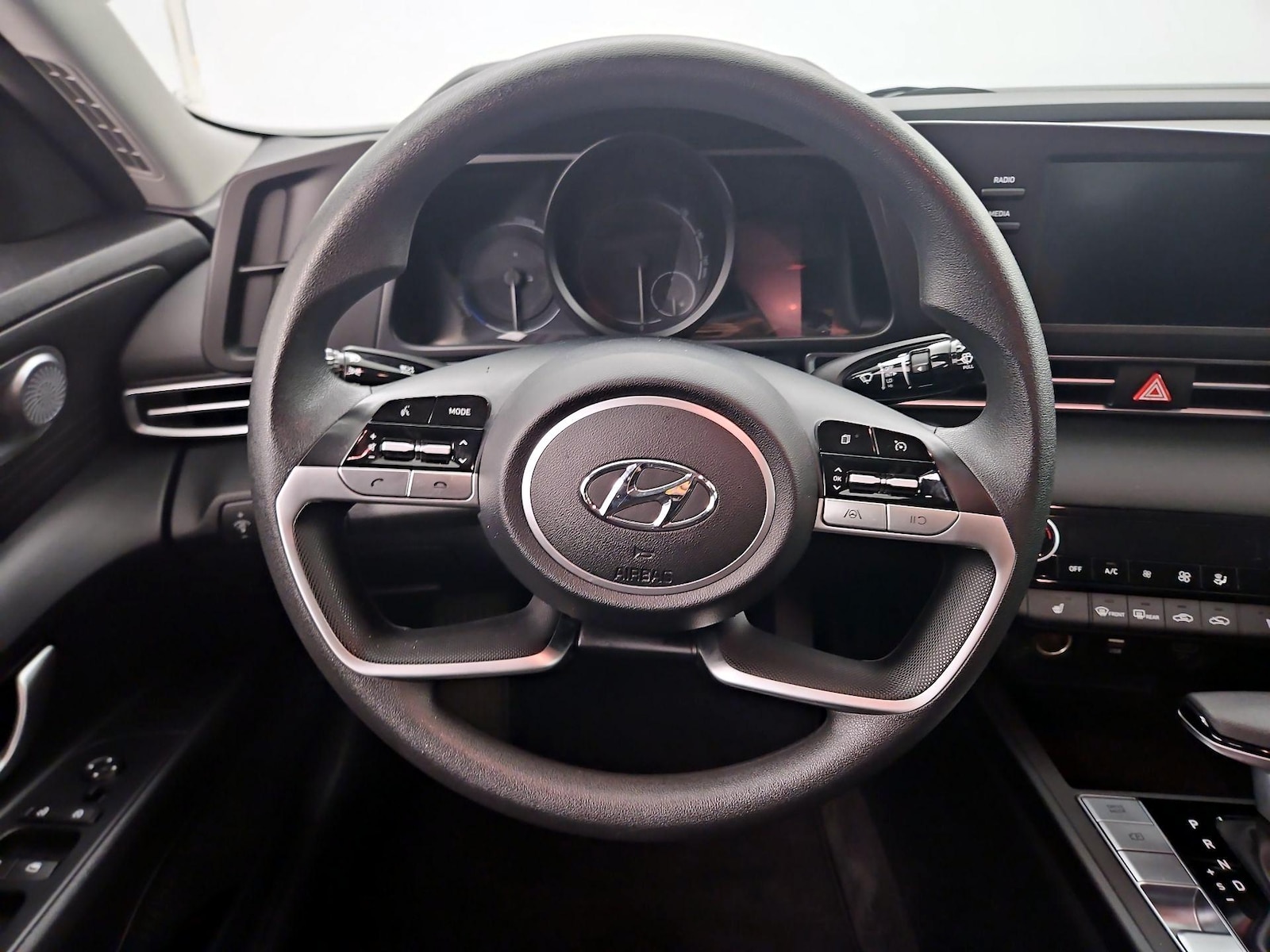 2023 Hyundai Elantra Blue - Photo 11