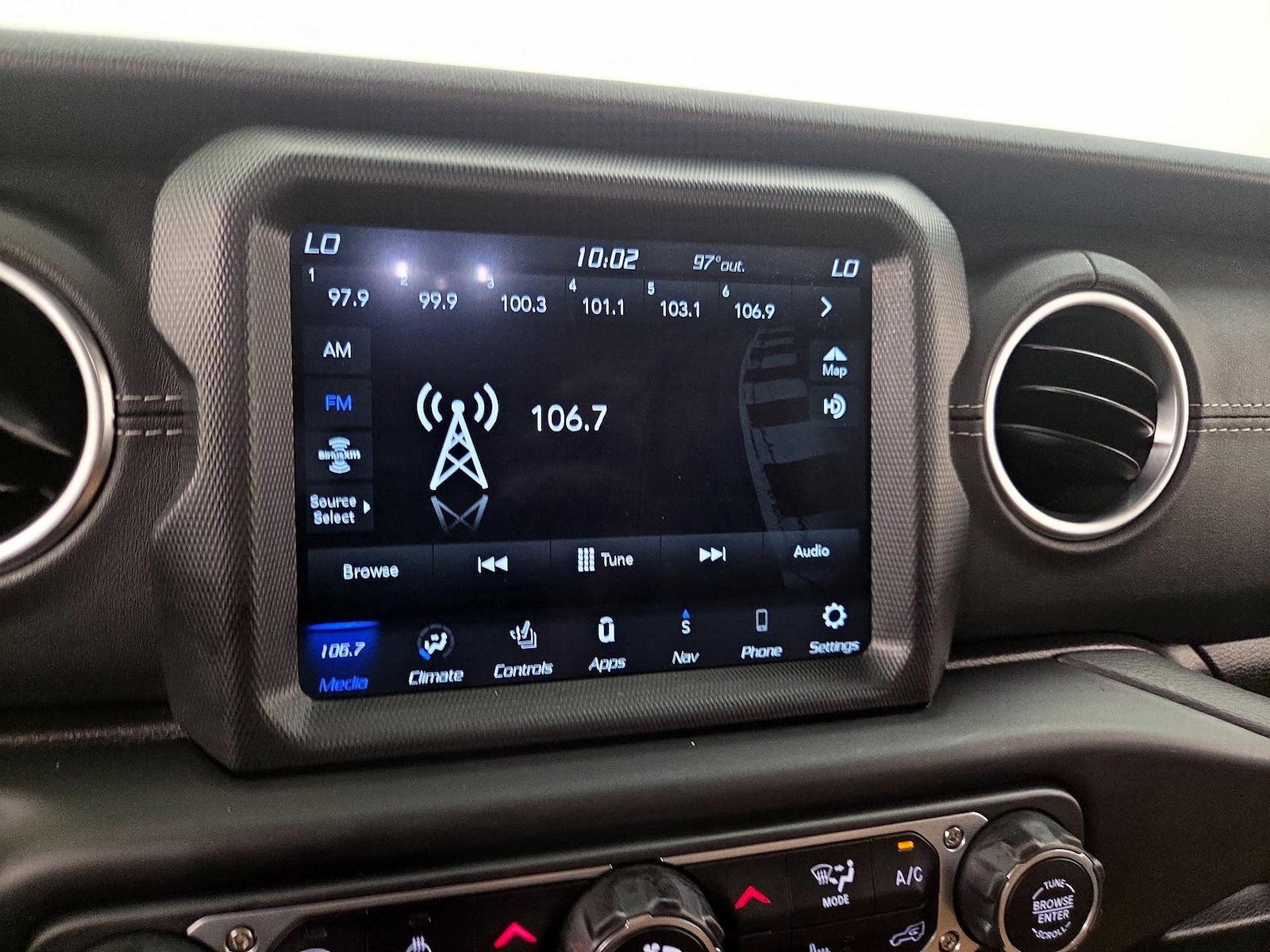 2022 Jeep Gladiator Overland - Photo 15