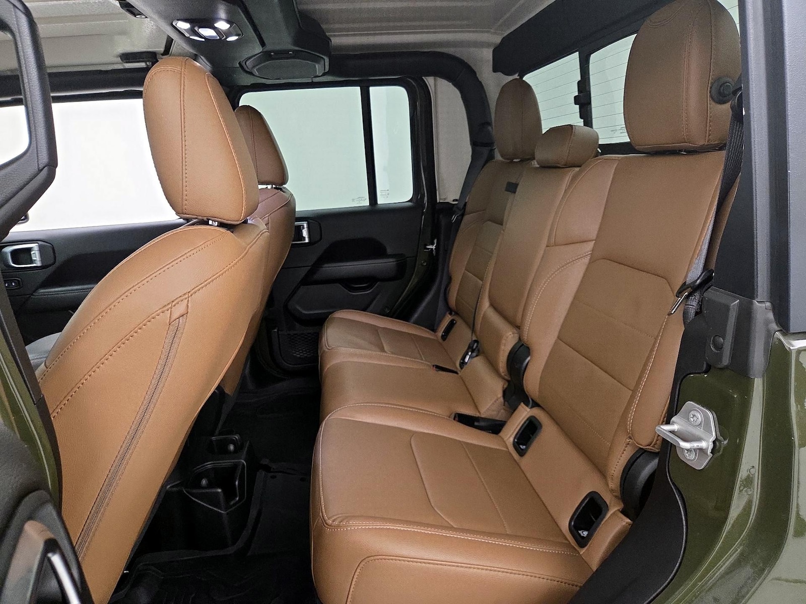 2022 Jeep Gladiator Overland - Photo 18