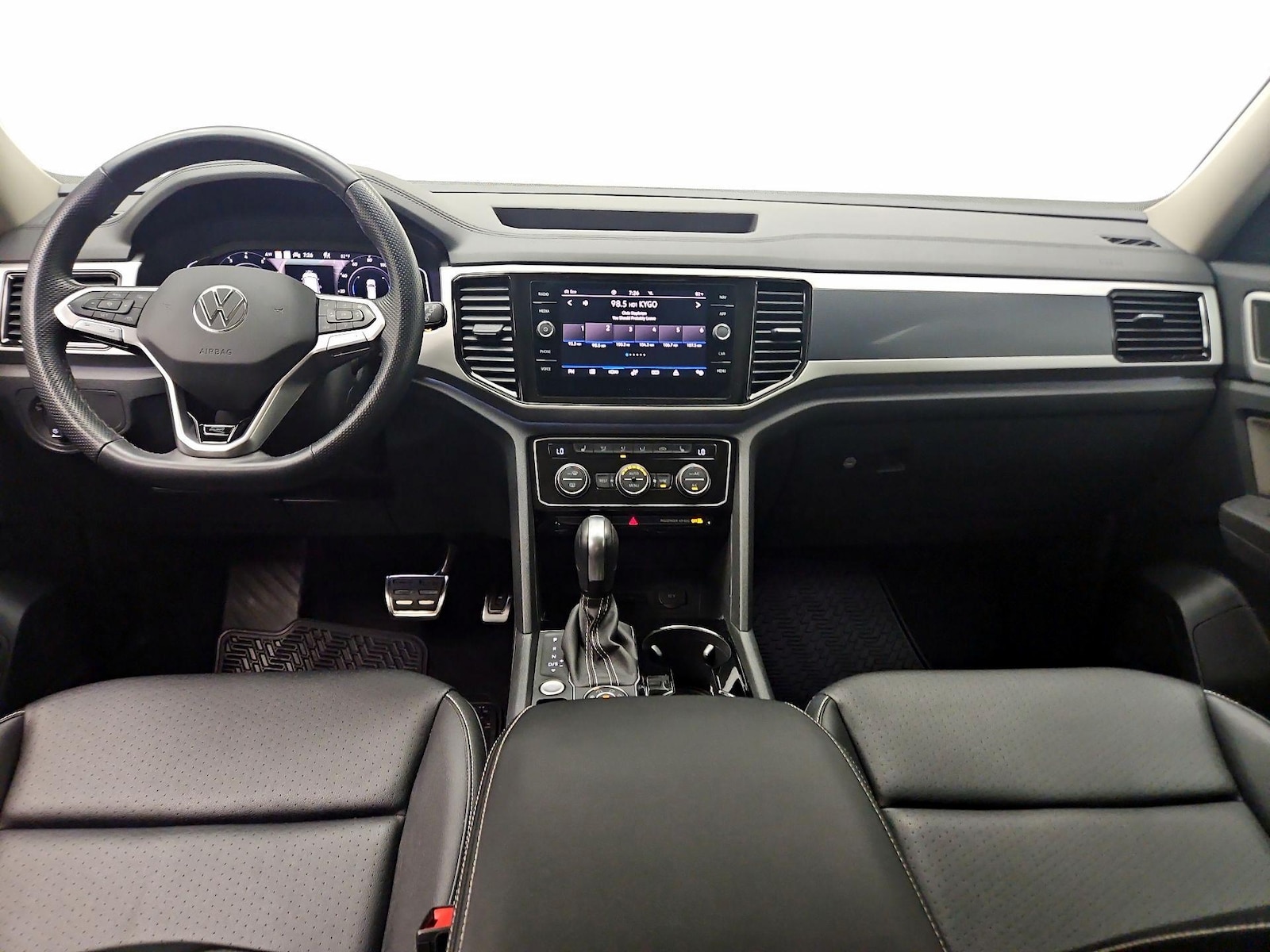 Apple CarPlay® & Android Auto™