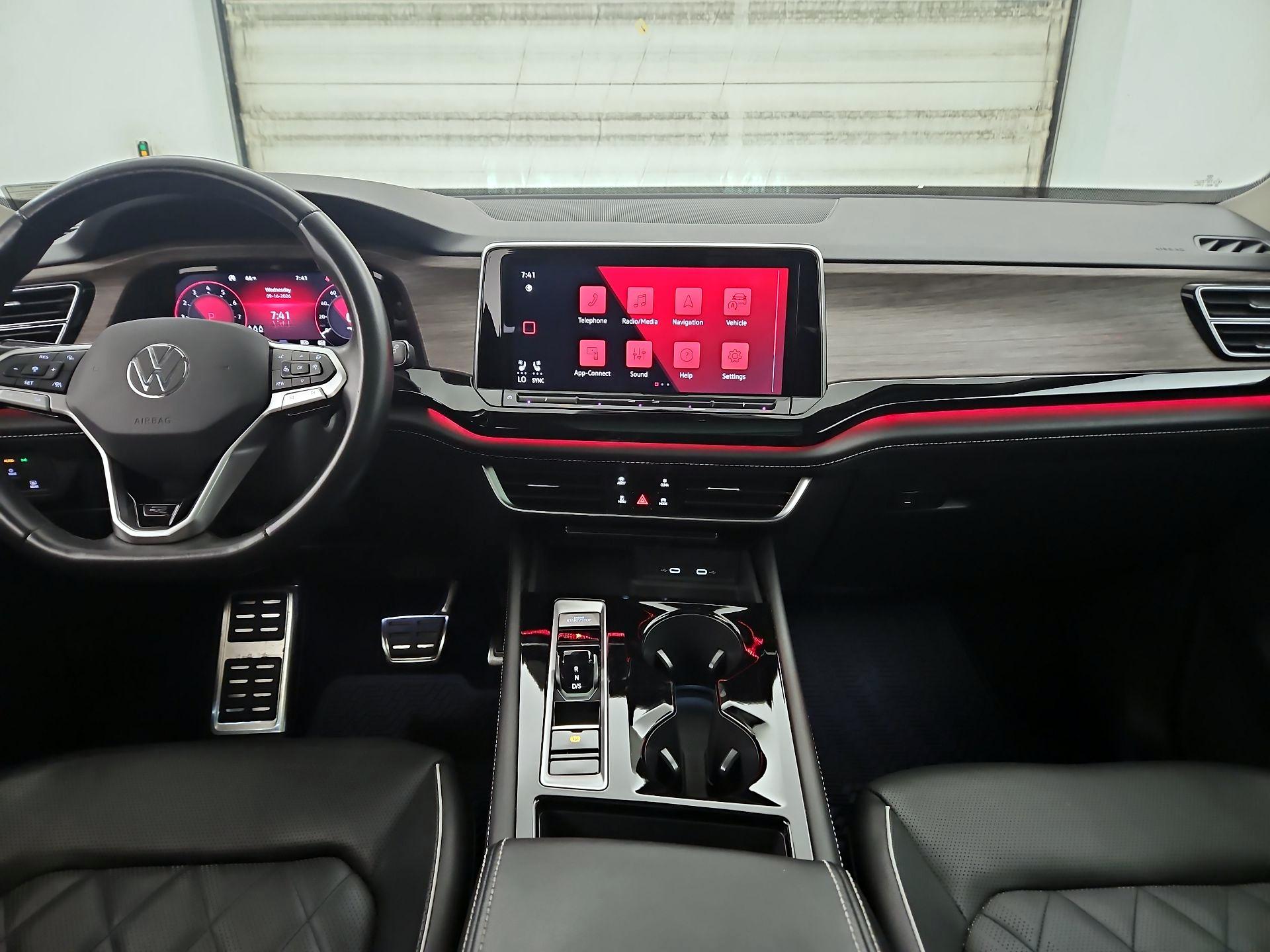 Gray 2024 Volkswagen Atlas SUV / Crossover All-Wheel Drive Automatic