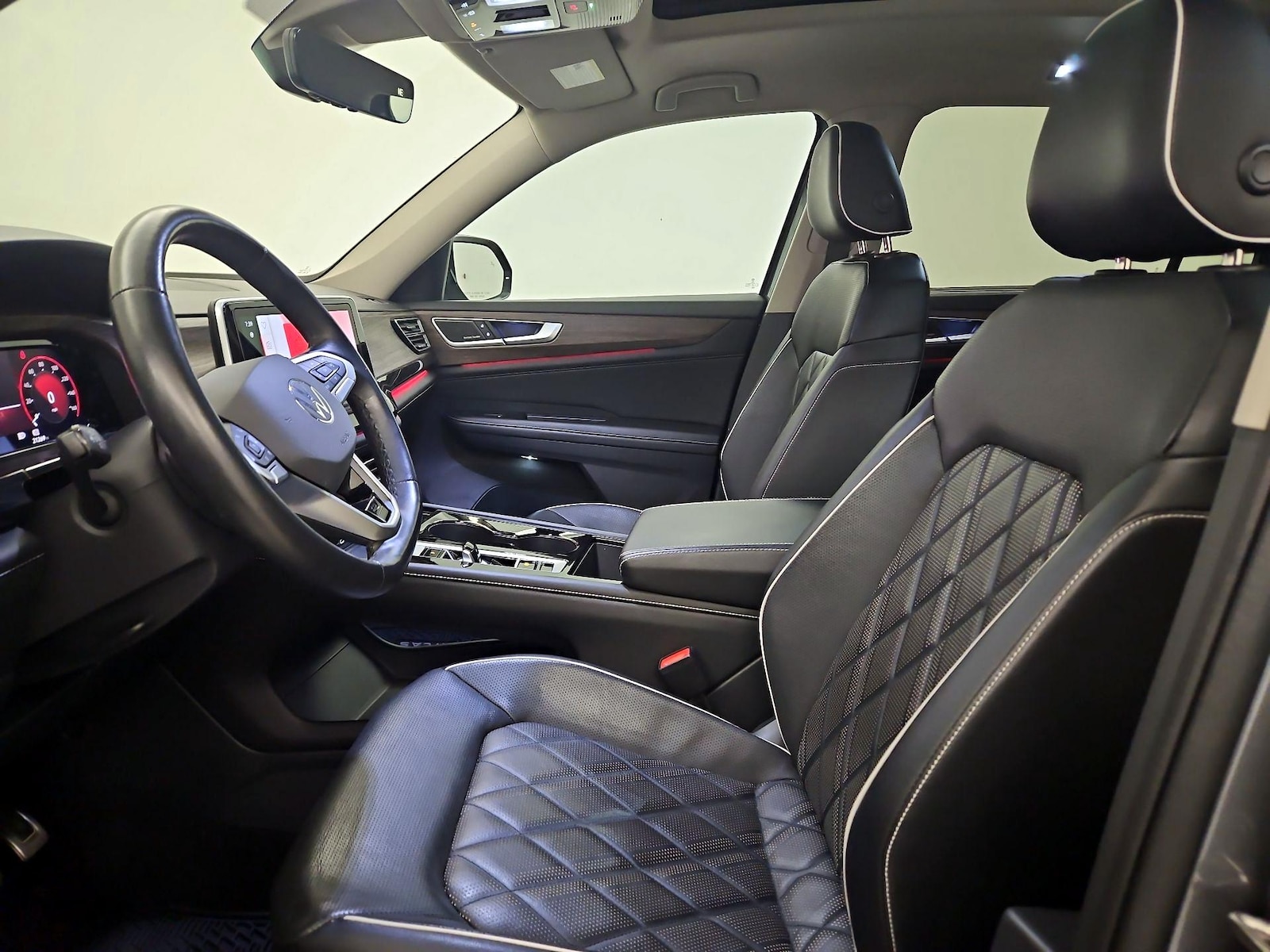 2024 Volkswagen Atlas SEL Premium R-Line - Photo 12