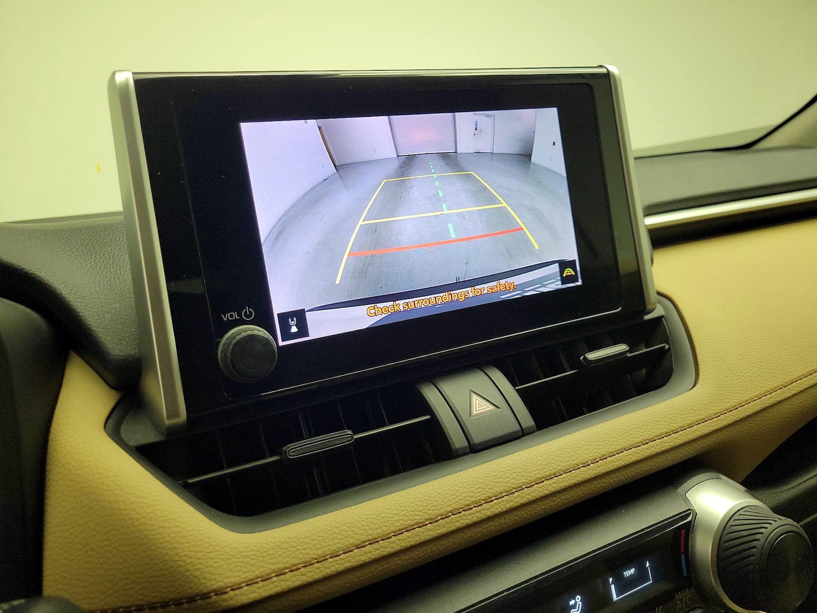 2025 Toyota RAV4 LE - Photo 16