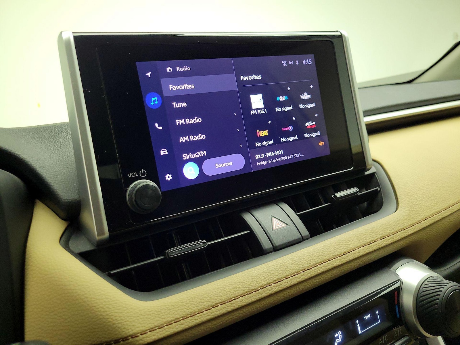 2025 Toyota RAV4 LE - Photo 17