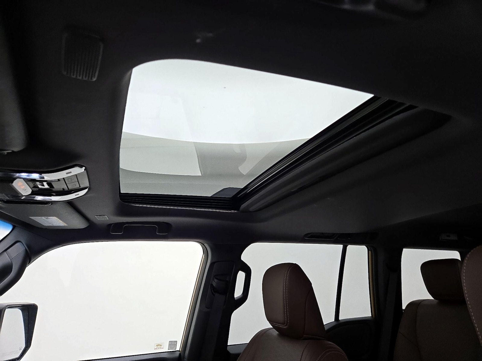 Sunroof(s) & Overhead Airbags