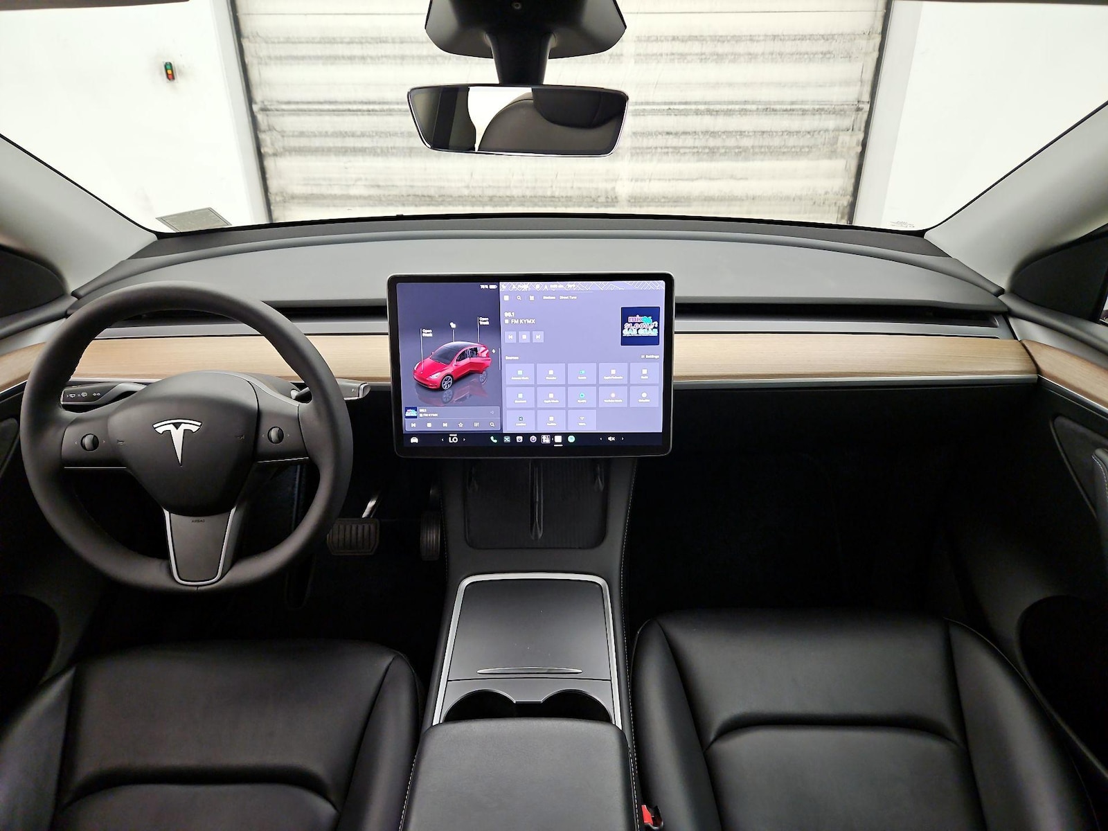2023 Tesla Model Y Long Range - Photo 10
