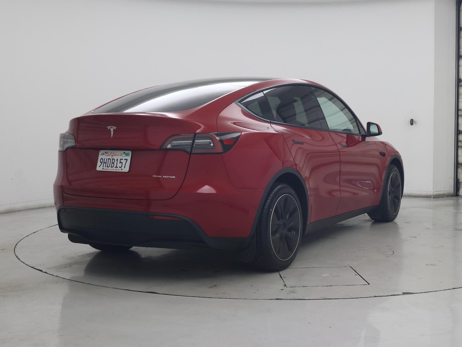 2023 Tesla Model Y Long Range - Photo 9