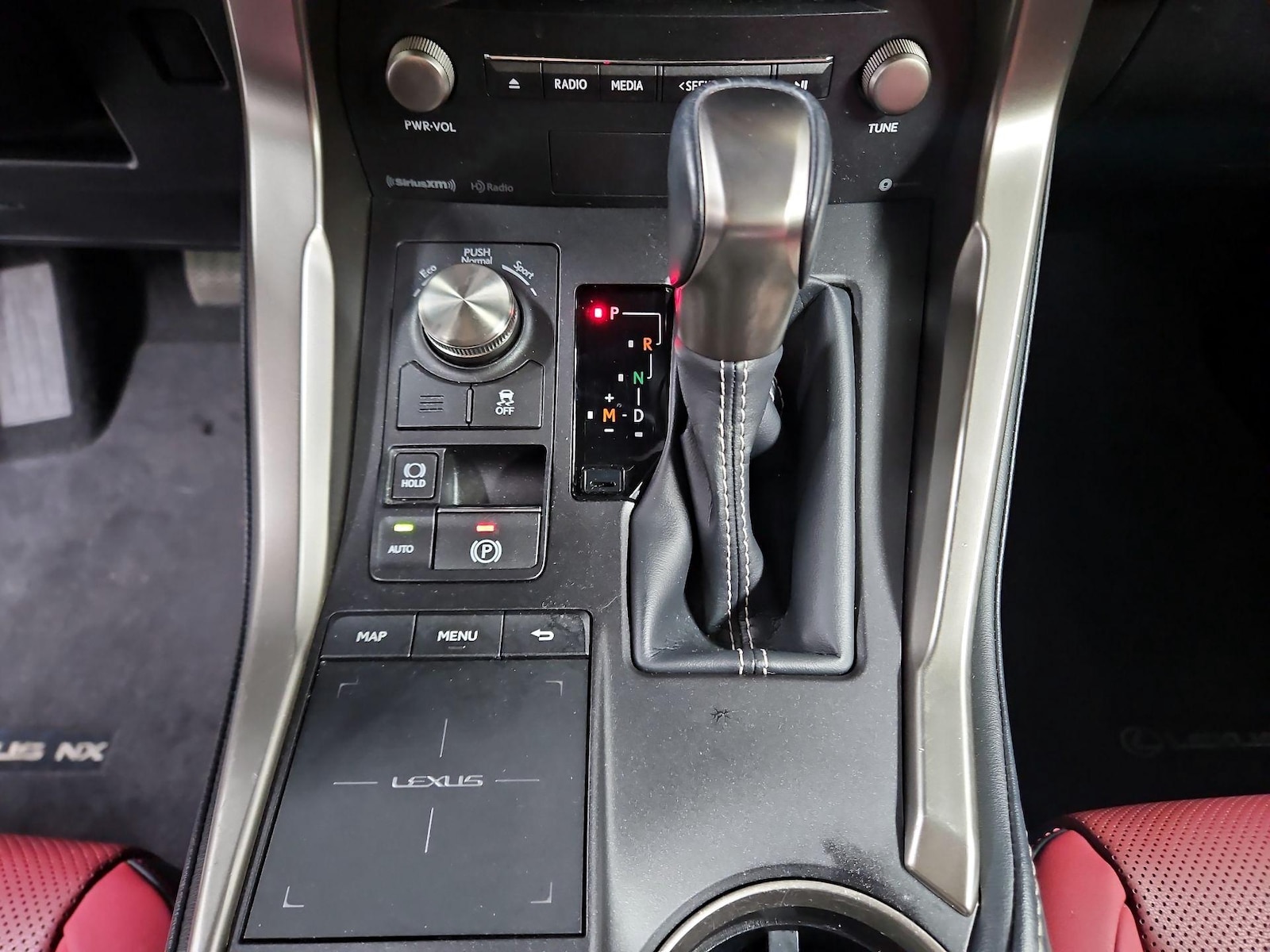 2021 Lexus NX 300 - Photo 19