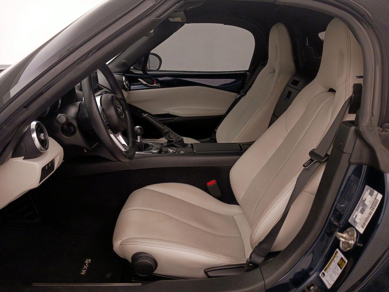2021 Mazda MX-5 Miata Grand Touring - Photo 12