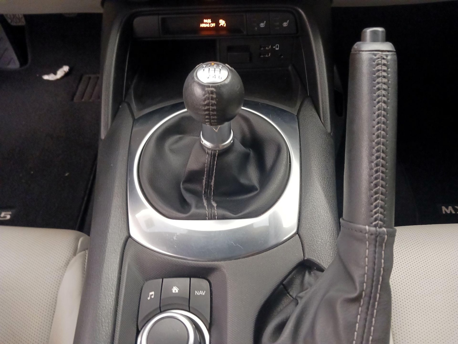 2021 Mazda MX-5 Miata Grand Touring - Photo 19
