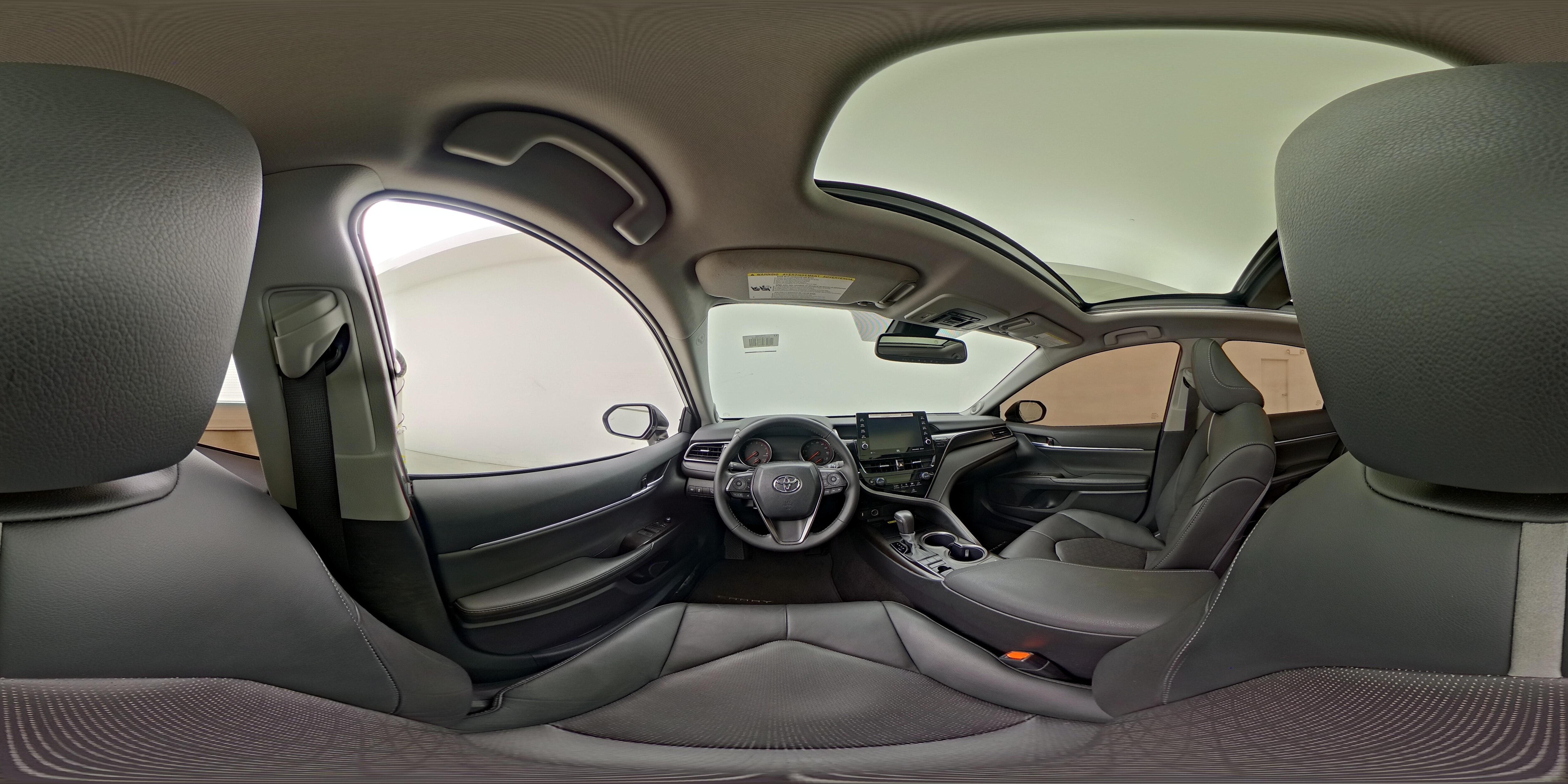 2024 Toyota Camry XSE - Photo 28