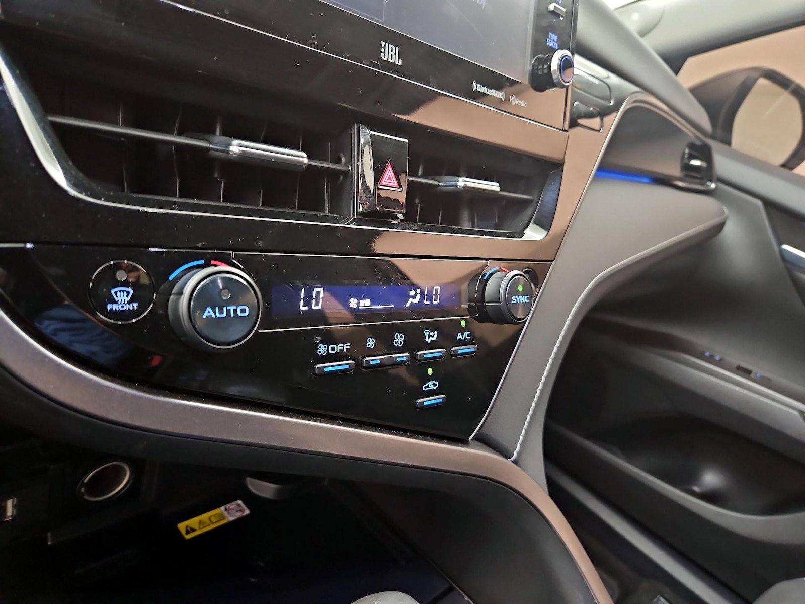 2024 Toyota Camry XSE - Photo 17