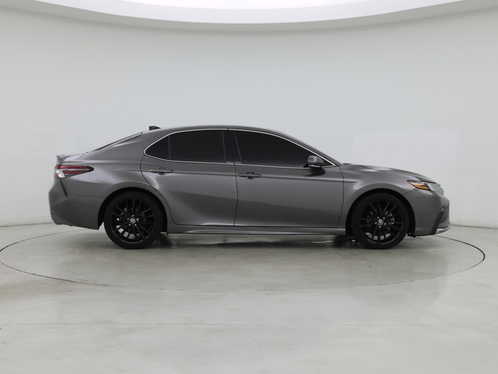 2024 Toyota Camry XSE - Photo 8