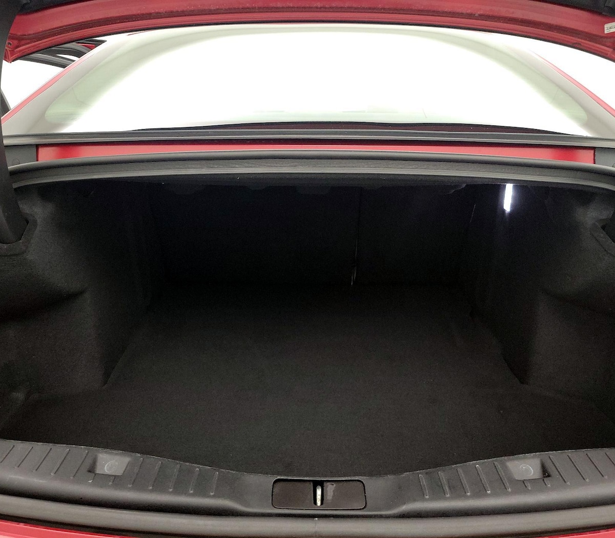 Trunk/Cargo (Seats Up)