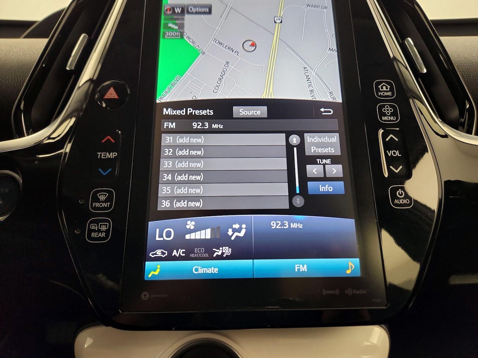 2017 Toyota Prius Prime Premium - Photo 17