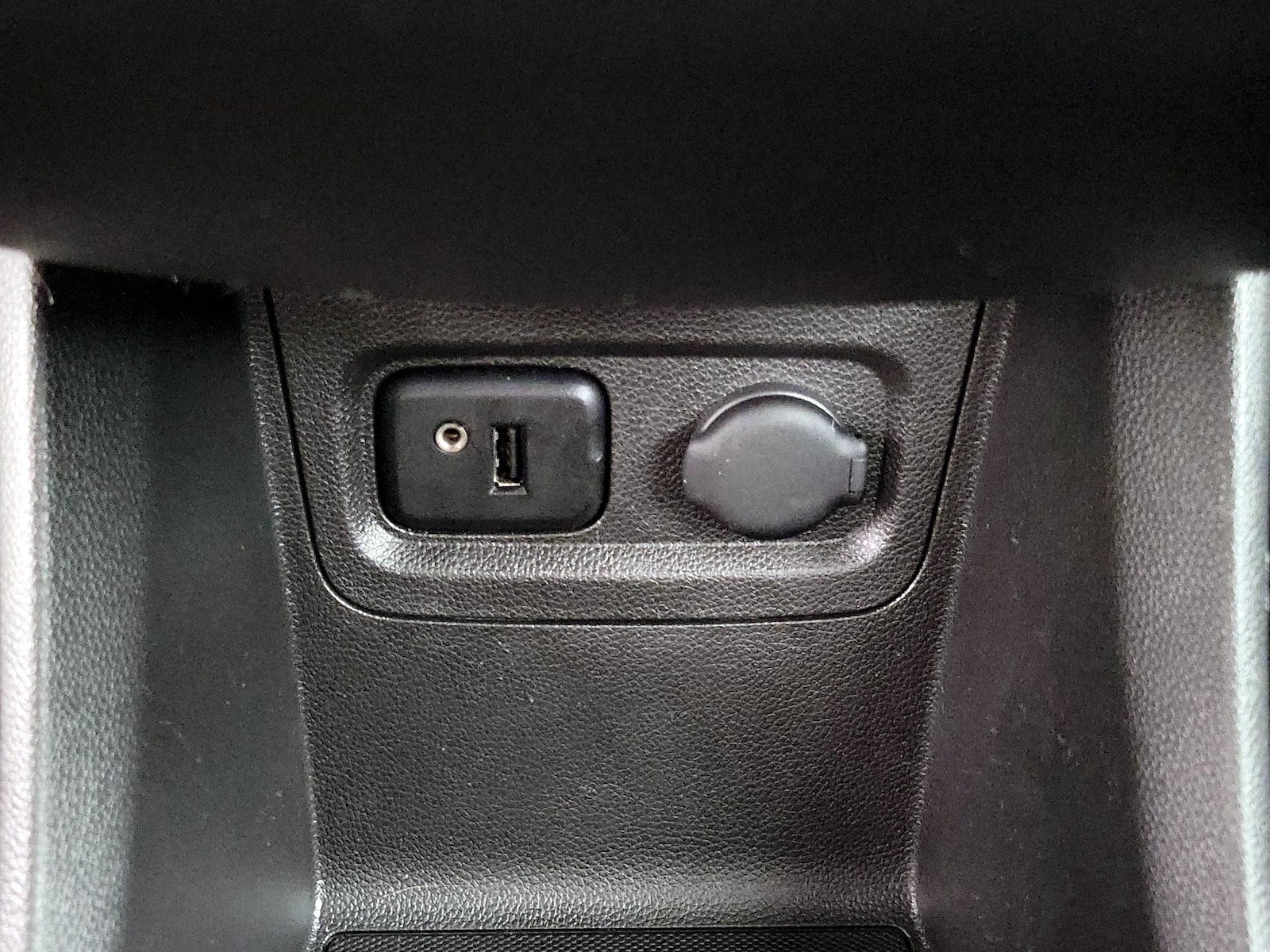 2017 Chevrolet Spark 1LT - Photo 19