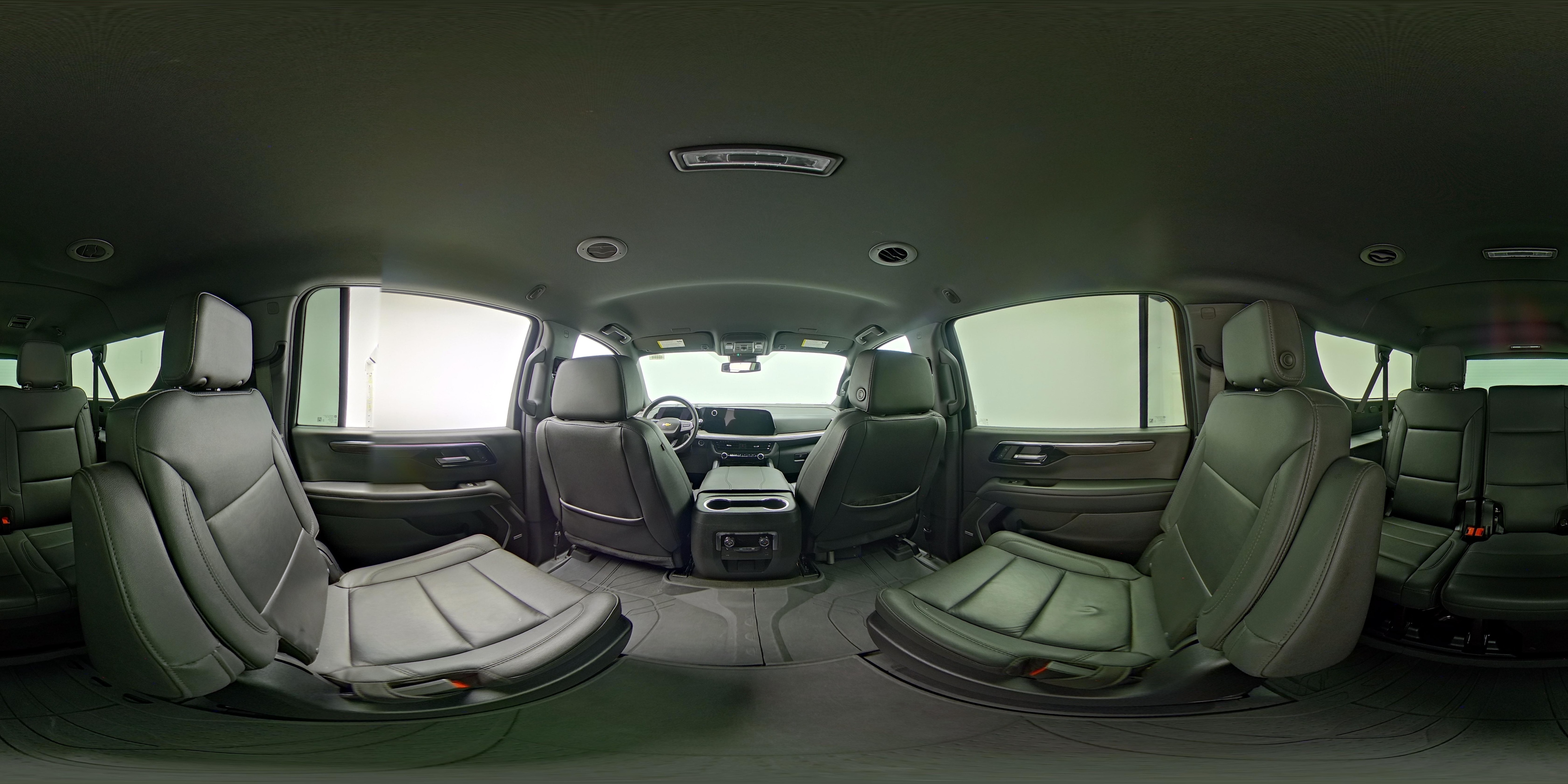 2025 Chevrolet Suburban LT - Photo 26