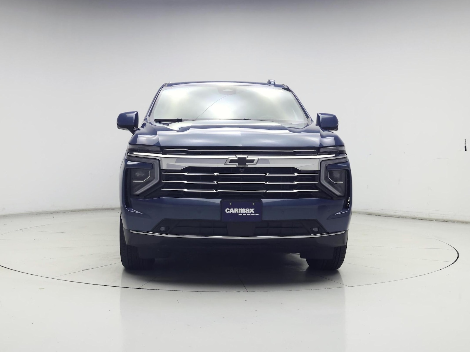 2025 Chevrolet Suburban LT - Photo 6