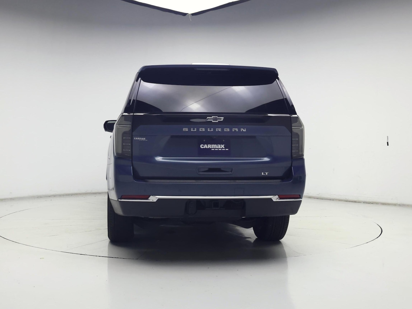 2025 Chevrolet Suburban LT - Photo 7