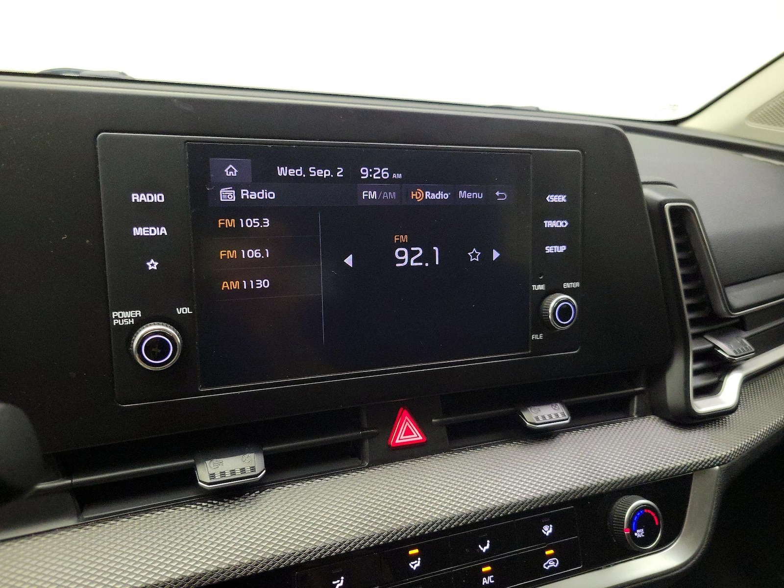 2023 Kia Sportage LX - Photo 16