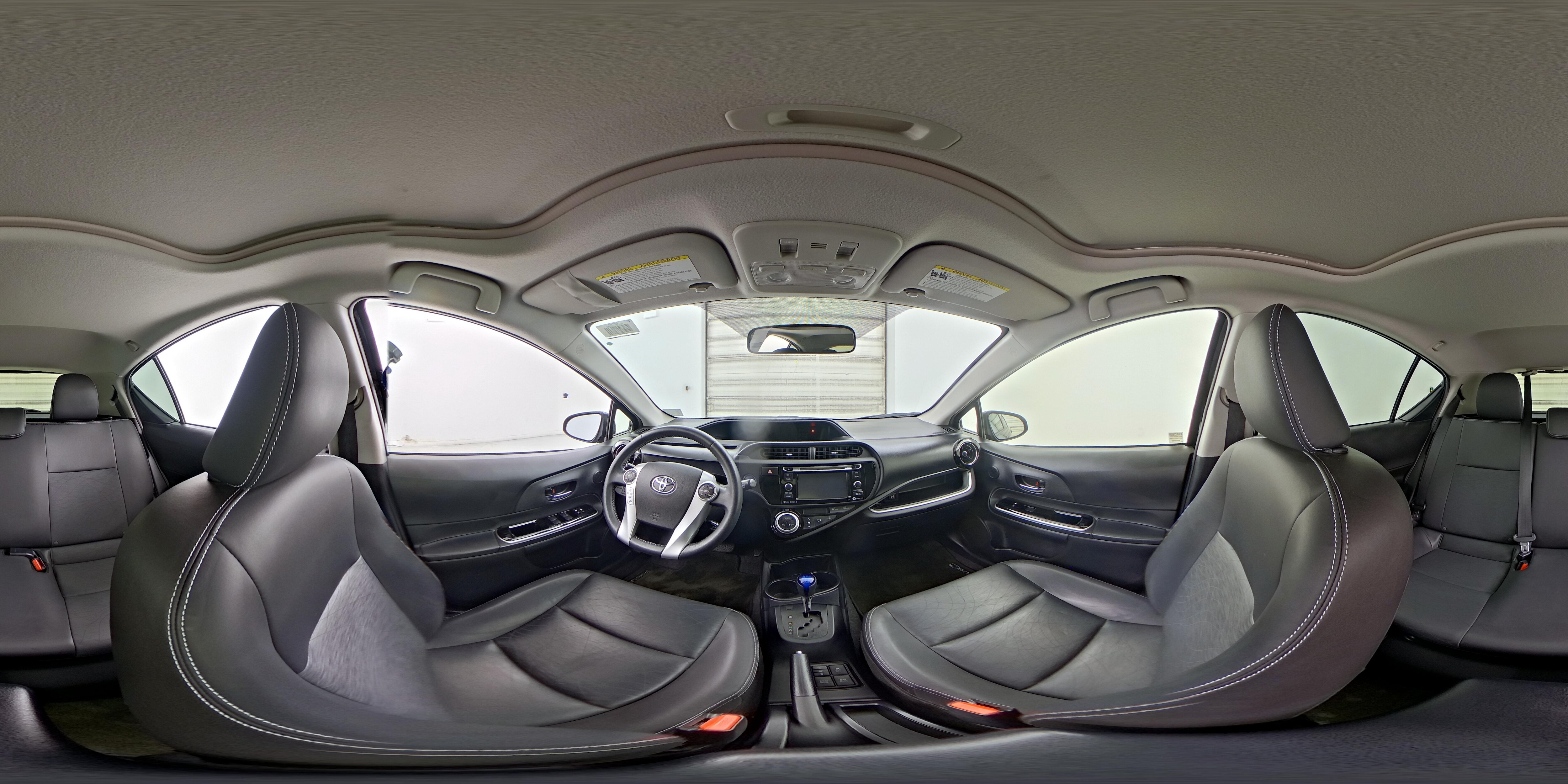 2016 Toyota Prius c Four - Photo 26