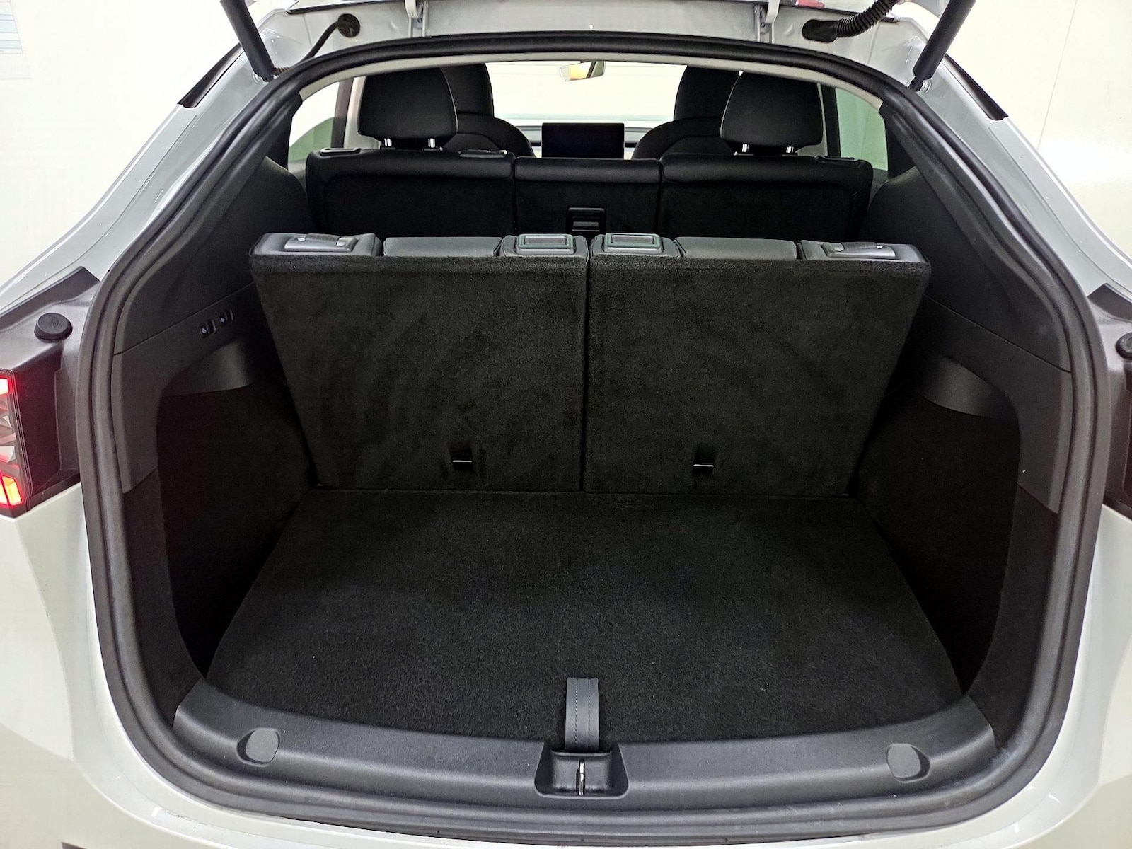 2023 Tesla Model Y Long Range - Photo 22