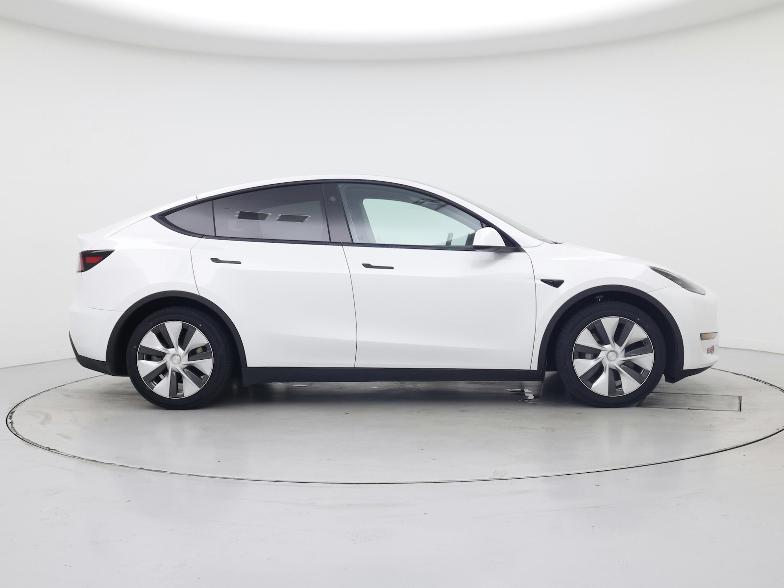 2023 Tesla Model Y Long Range - Photo 8