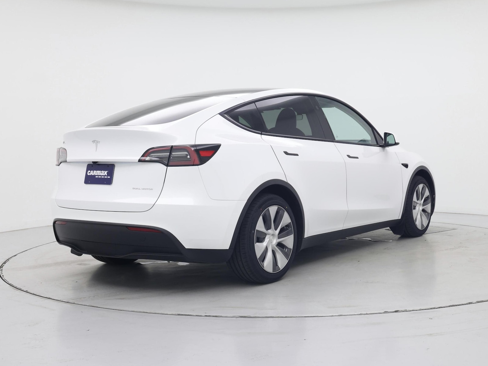 2023 Tesla Model Y Long Range - Photo 9