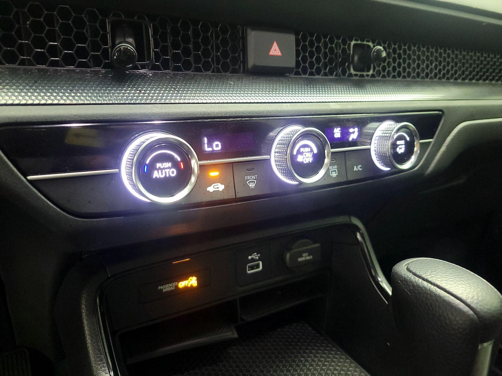 2025 Honda CR-V LX - Photo 17