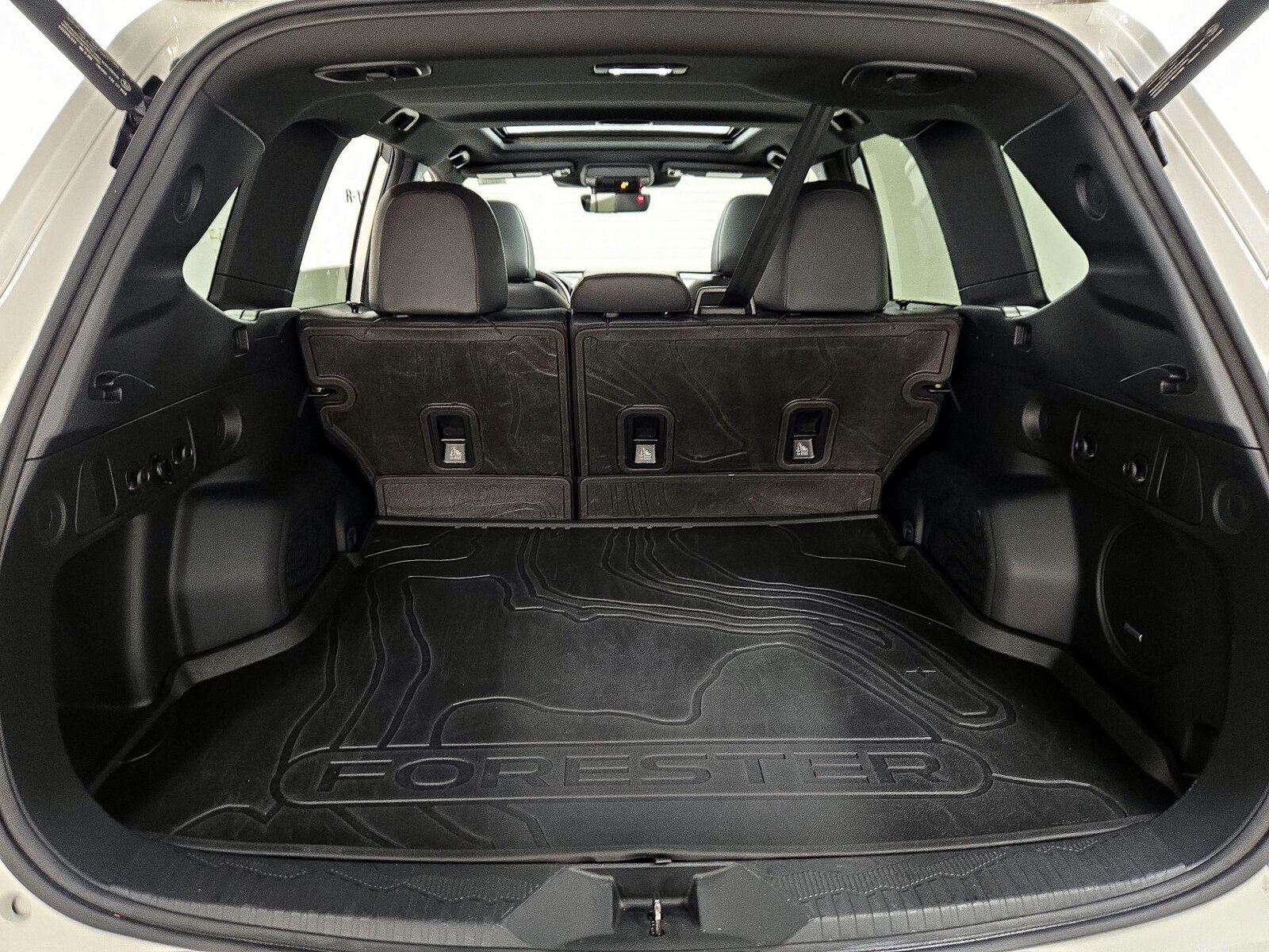 2025 Subaru Forester Sport - Photo 13