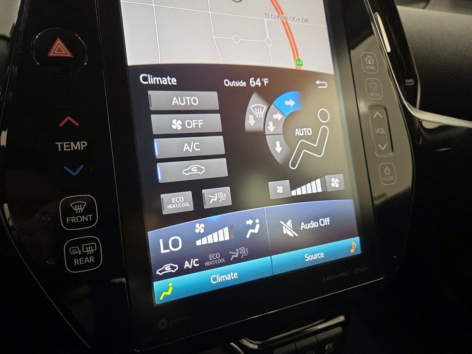 2021 Toyota Prius Prime XLE - Photo 18