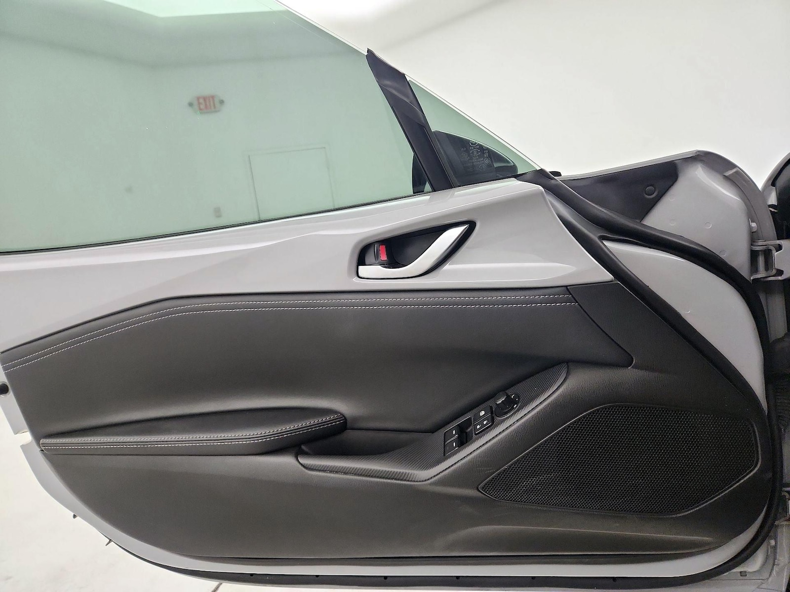 2024 Mazda MX-5 Miata Club - Photo 11