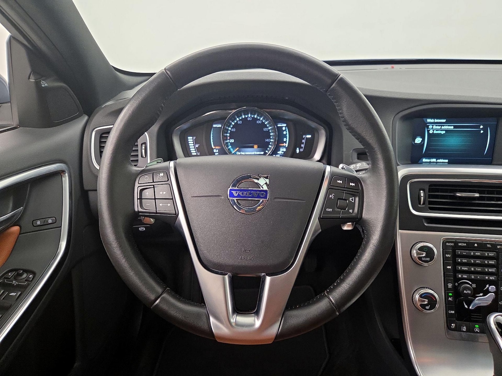2017 Volvo V60 Premier - Photo 11