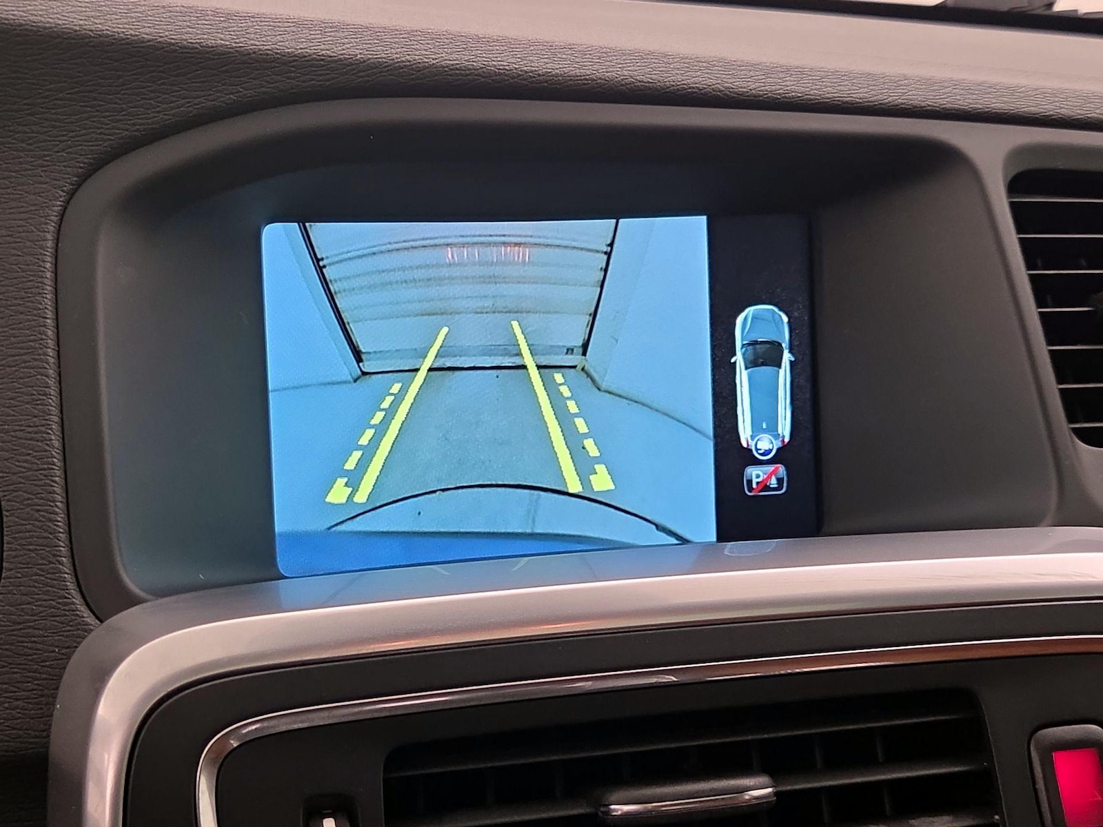 2017 Volvo V60 Premier - Photo 15