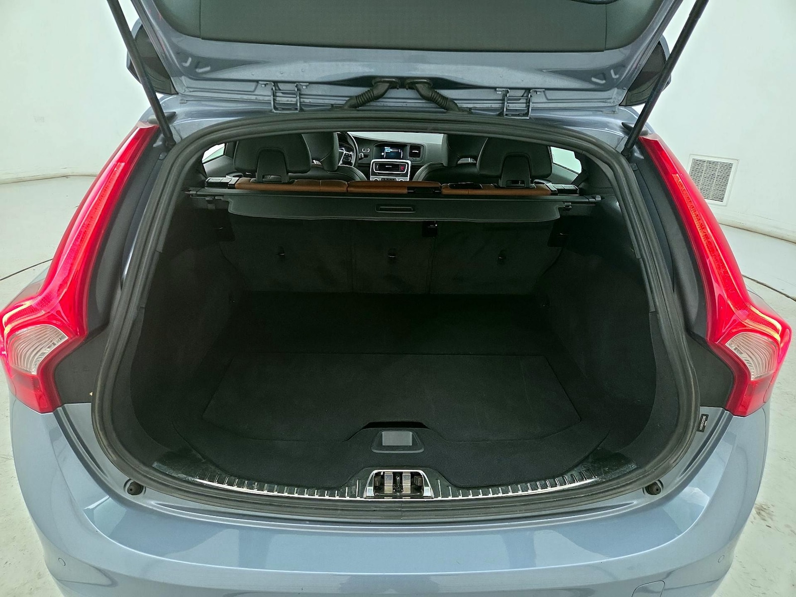 2017 Volvo V60 Premier - Photo 22